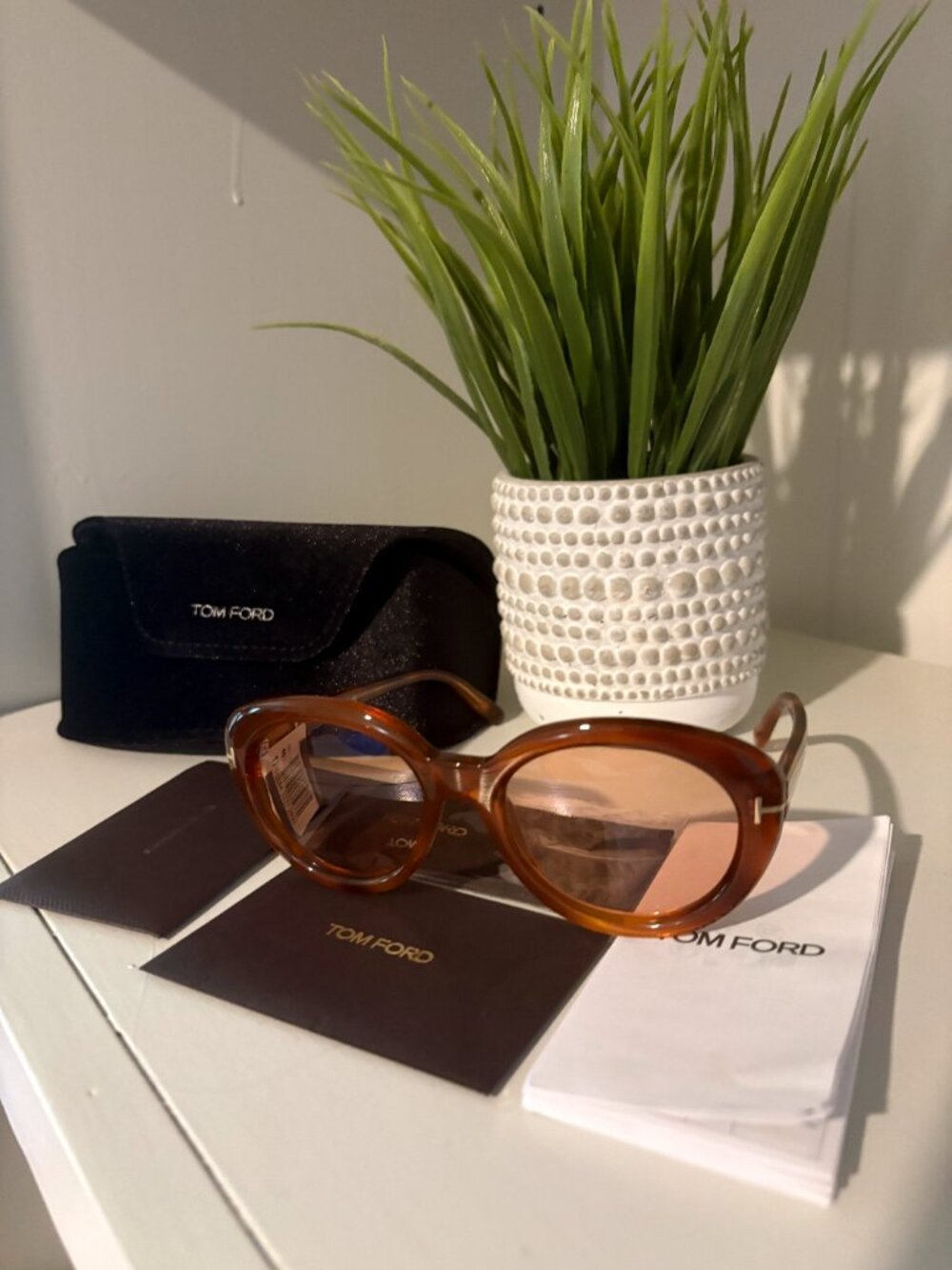 TOM FORD Lily-02 55mm Tinted Cat Eye Sunglasses in Blonde Havana/Violet- NWT